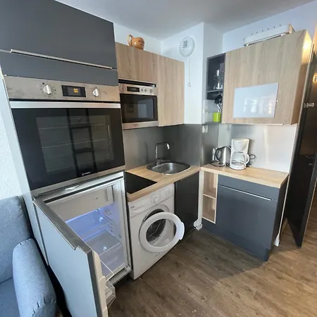 - Inout - 4 Beds Flat V-473 Апартаменты *
